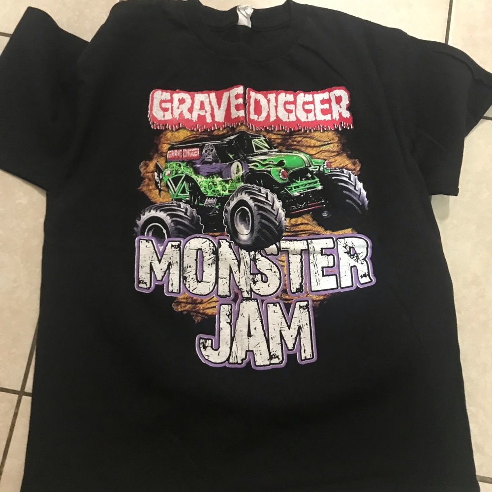 2 Kids shirts, youth Large & Medium. EUC